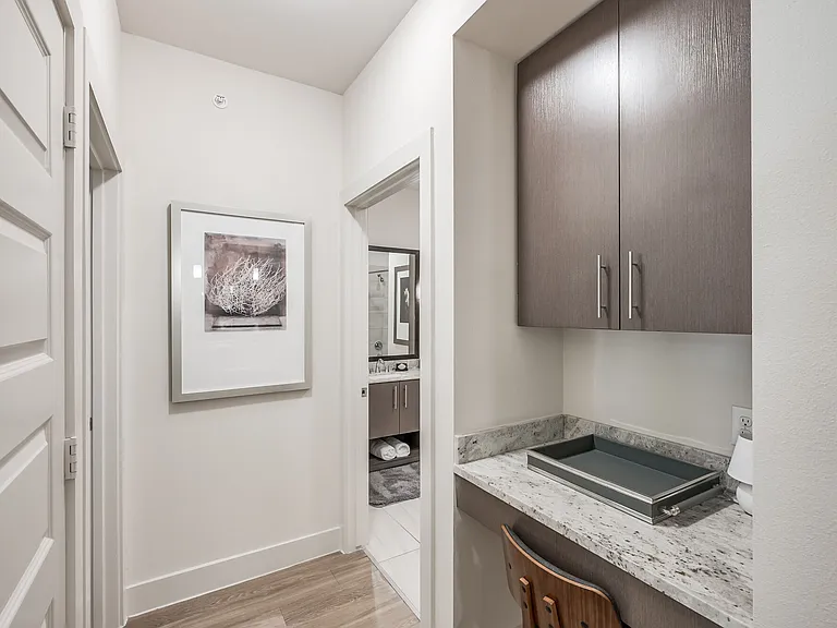 5880 Inwood Dr — Photo 14
