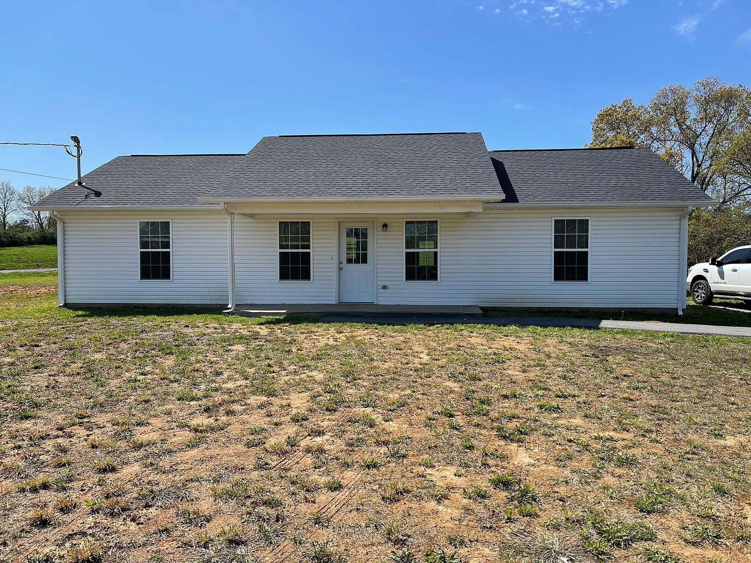 3 bed, 1200 sqft, $1,750 — Photo 4