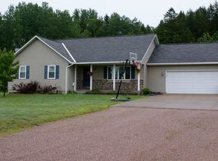 235 N Big Creek Rd, Marquette, MI 49855