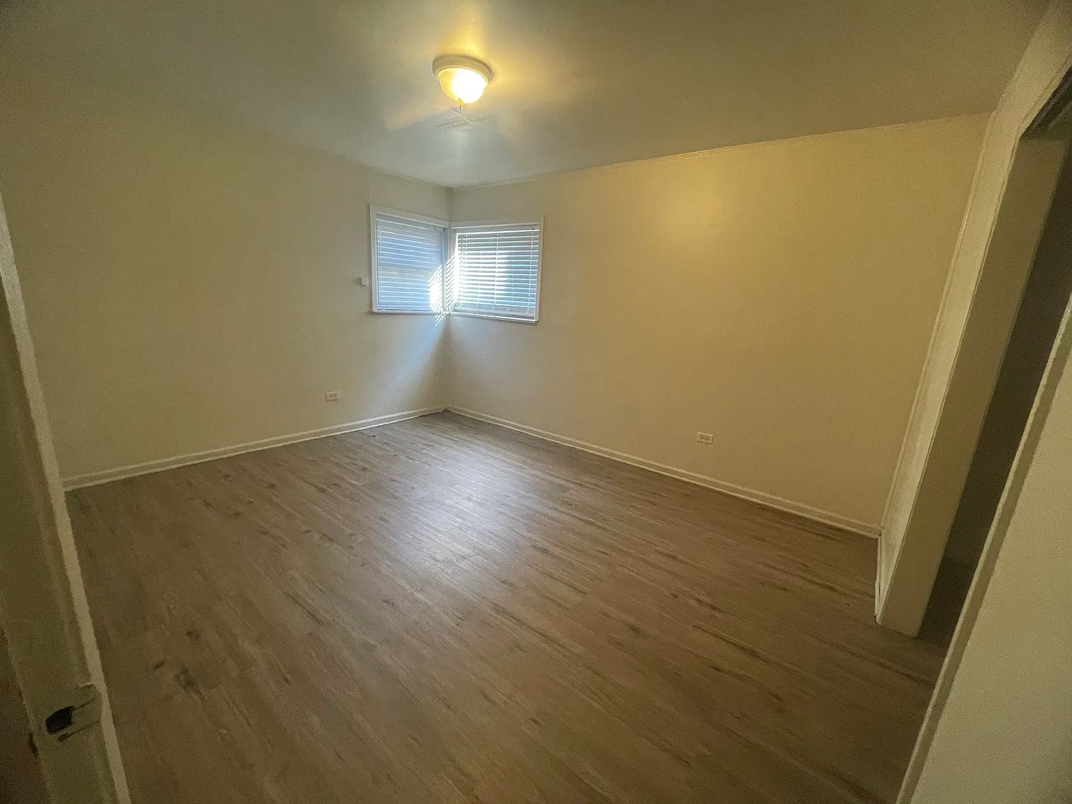 1 bed, $900 — Photo 1