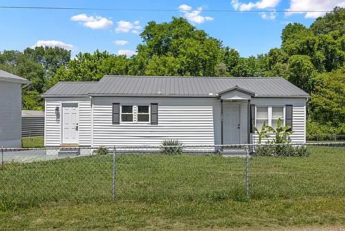 131 Eleanor Davis Dr Photo 1