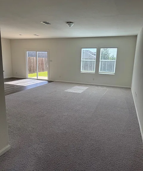 1609 Washington St — Photo 3