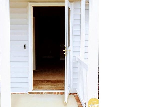 4th image of 134 Eisenhower Dr