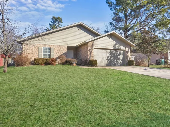 2908 2nd St, Fayetteville, AR 72704