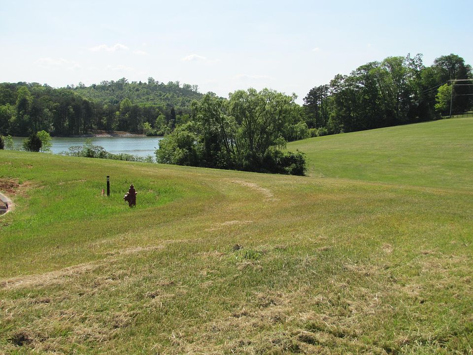 2nd image of 134 Bakers Point
