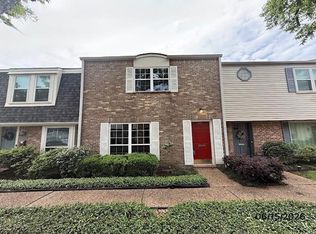 2115 Winrock Blvd #40, Houston, TX 77057