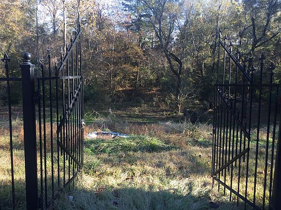 3rd image of 34900 Sarah Ln
