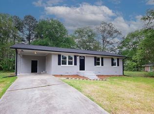 198 E Wright St, Winder, GA 30680