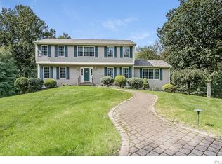 43 Autumn Ridge Rd, Shelton, CT 06484