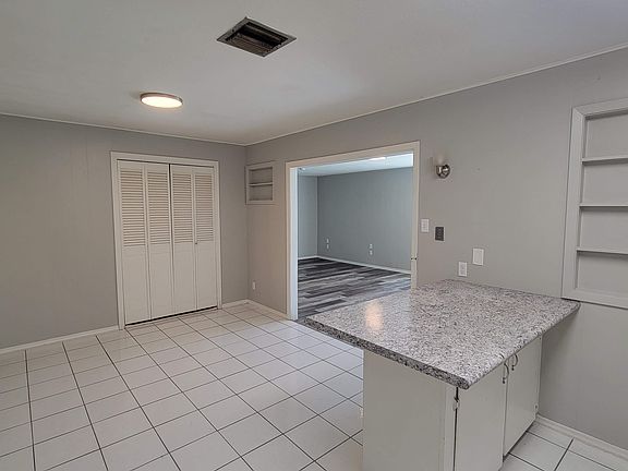 2nd image of 1209 Becky St