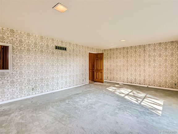 5th image of 3001 E Floyd Drive