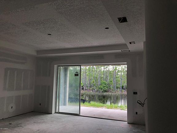 3rd image of 364 Nottinghill St