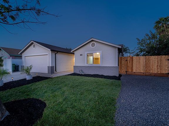 3rd image of 1782 Greenhills Dr