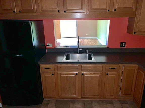 3rd image of 1325 N Sterling Ave Unit 111