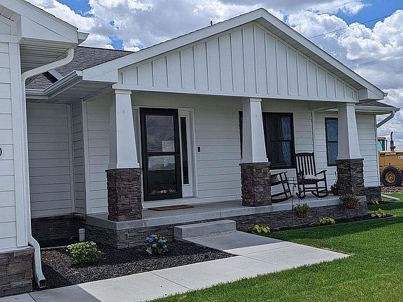 2nd image of 4020 Parkland Estates Ct
