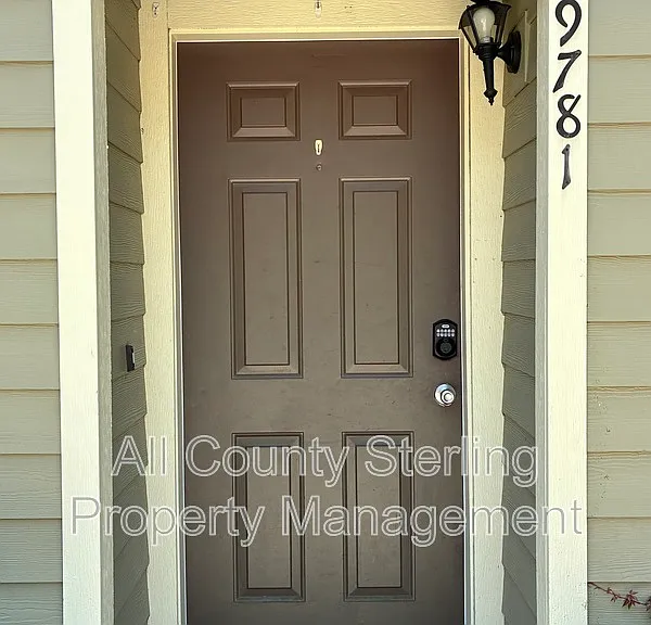 9781 SW 52nd Ln — Photo 1