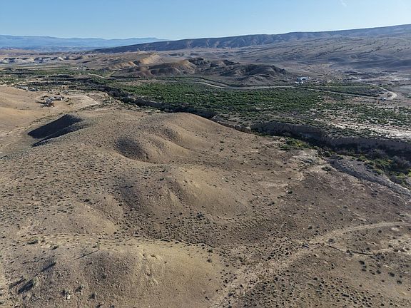 5th image of 3849 Peach Valley Rd