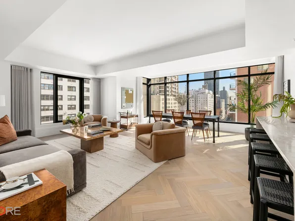 310 East 86th Street 15A image 1 of 22