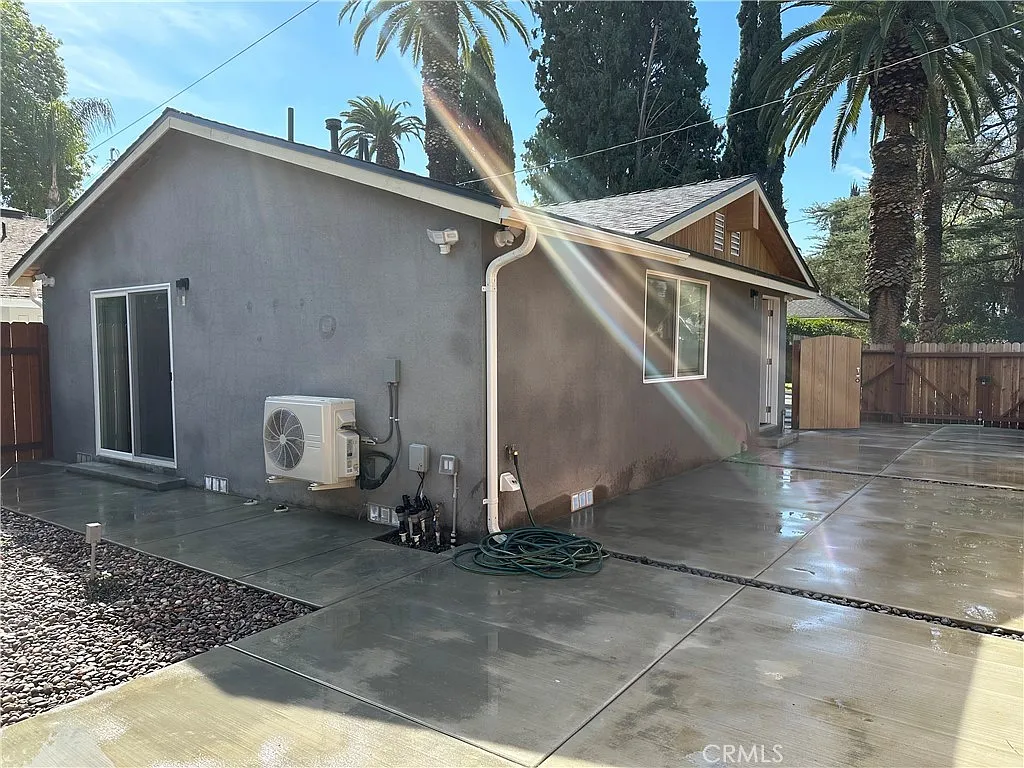 Magnolia Ave, Riverside — Photo 3