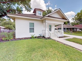 906 N Catherine St, Terrell, TX 75160