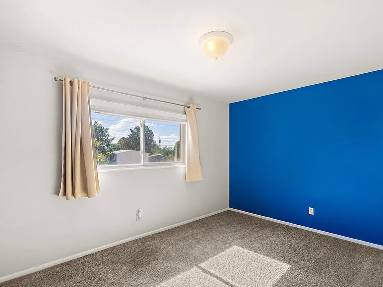 4712 Delamar Ave NE — Photo 21