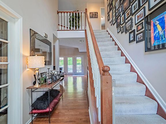 3rd image of 8329 Dunnbury Cir