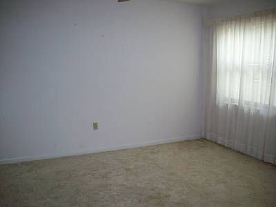 5th image of 2004 Granada Ct
