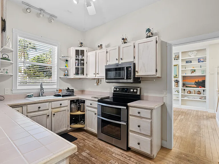 6789 S Indian River Dr — Photo 21