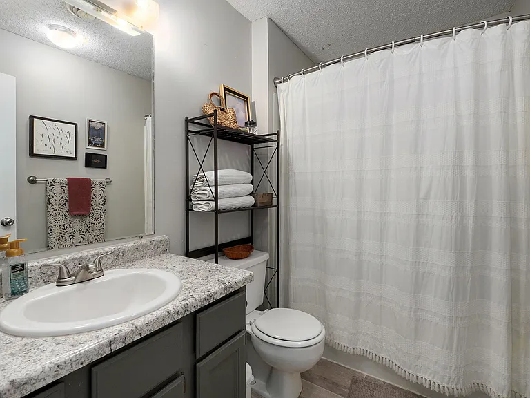 621 W Edgewood St #621 — Photo 11