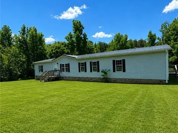 6029 Ridgeway Rd, Vernon Hill, VA 24597