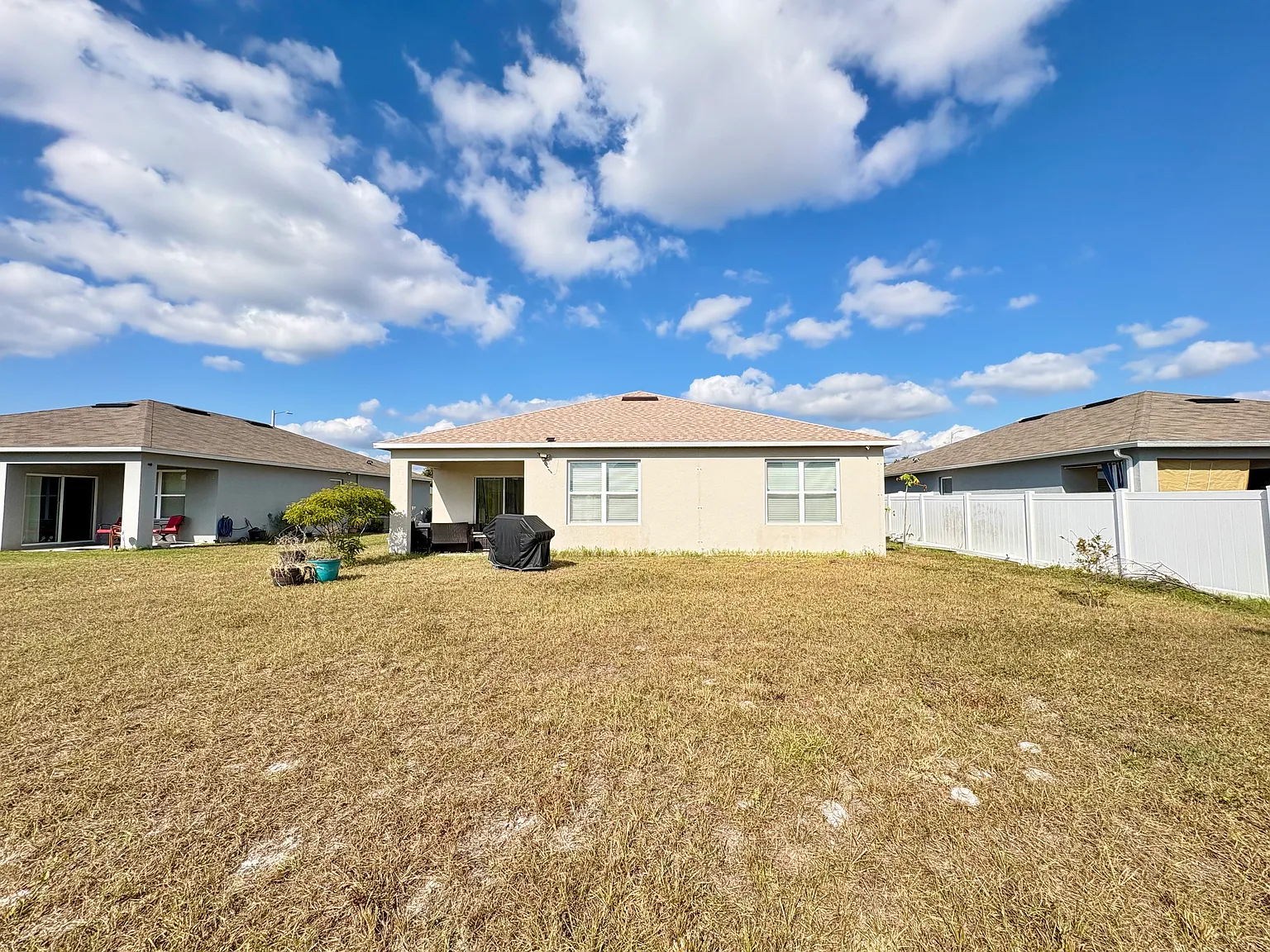 943 Summer Glen Dr — Photo 3