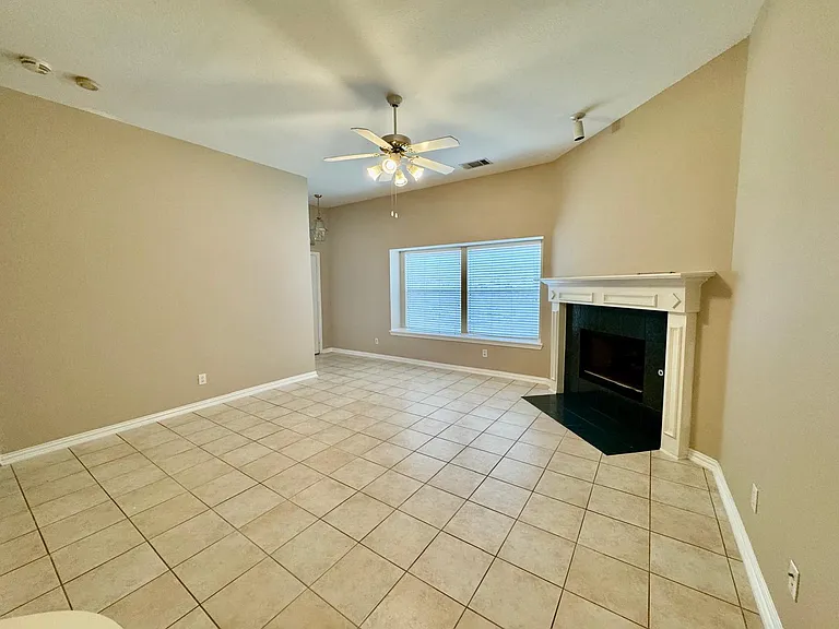 2151 Arbor Creek Dr — Photo 21