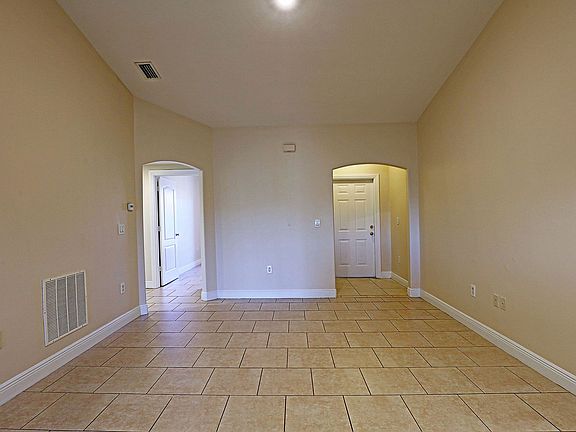 2nd image of 4175 Castilla Cir APT 206
