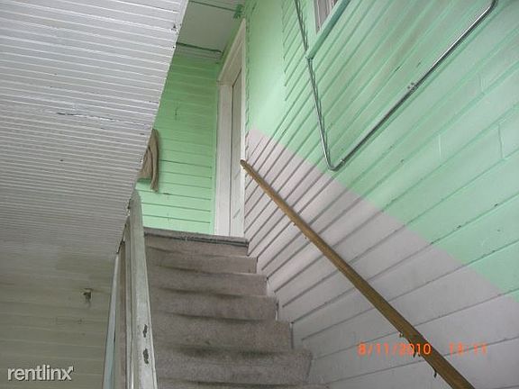 2nd image of 2309 Casmere St #B
