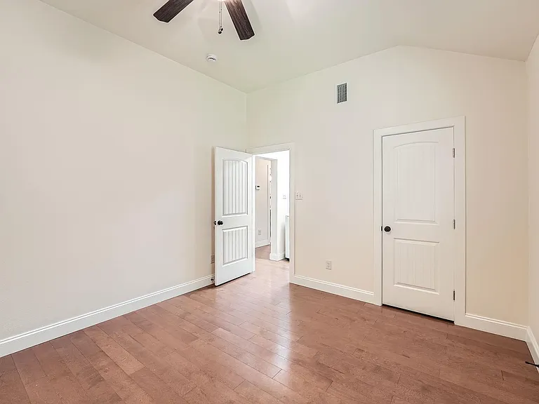 2929 E Martin Luther King Jr Blvd — Photo 16