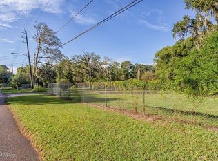 9858 Ridge Blvd, Jacksonville, FL 32208