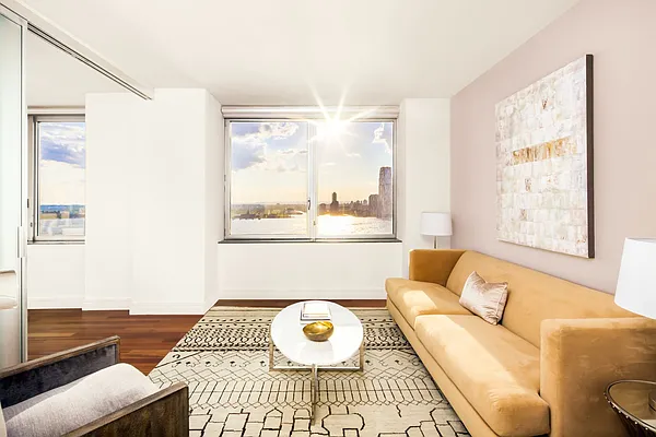 Rented by Compass | media 4