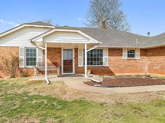 4th image of 2268 Tecumseh Rd