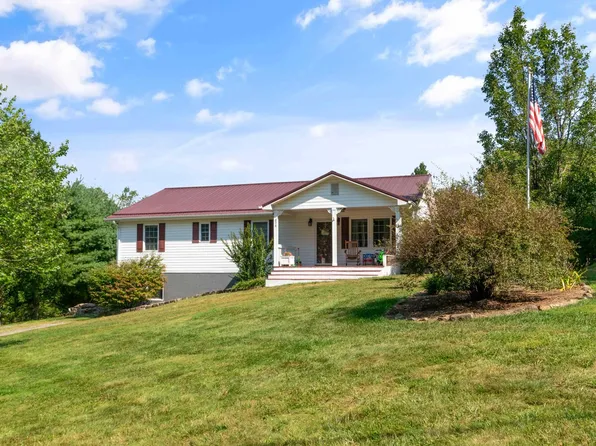 898 Spraker Rd, Crockett, VA 24323