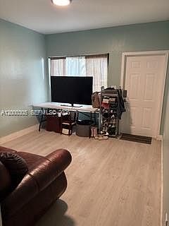 2nd image of 616 SW 11th St