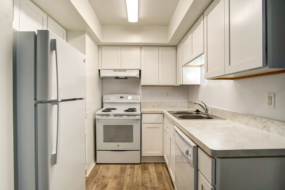 2 Bedroom Updated Apartment
