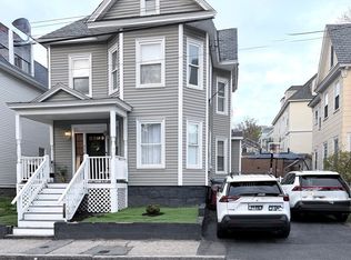 116 Fort Hill Ave, Lowell, MA 01852