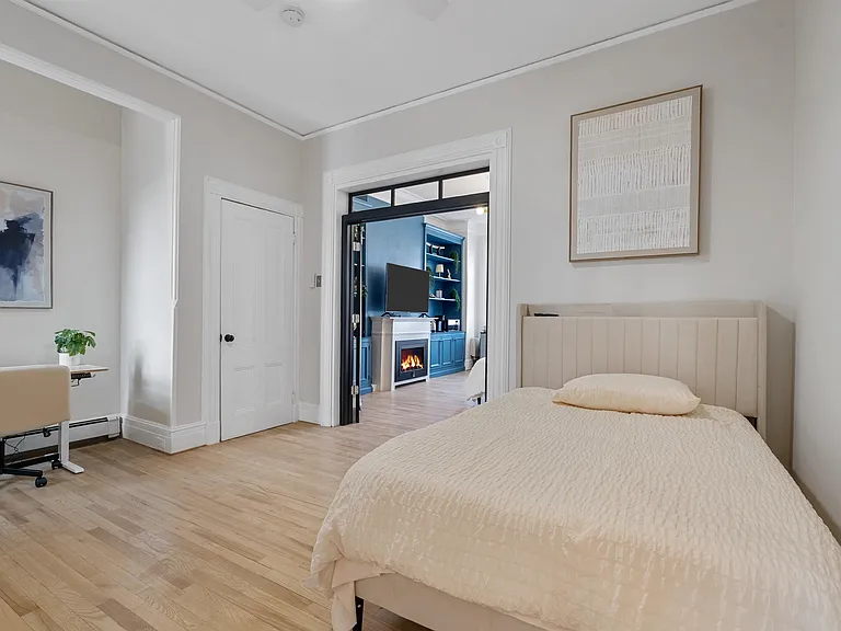 155 Bowers St #3 — Photo 8