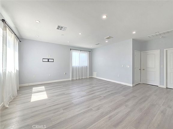 4th image of 13611 Lassalette St