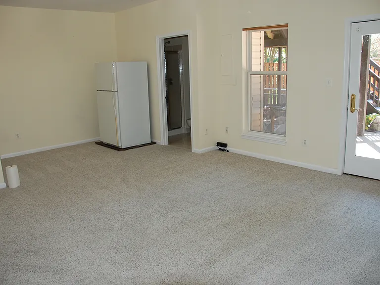 43851 Sandburg Sq — Photo 8