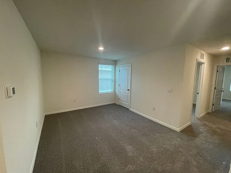 6126 Galloping Dr — Photo 9