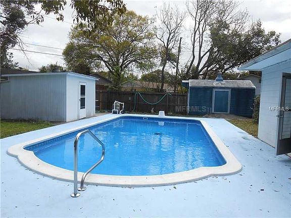 3rd image of 39201 Park Dr