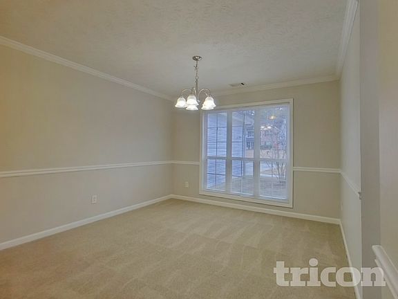 5th image of 615 Bridle Creek Dr