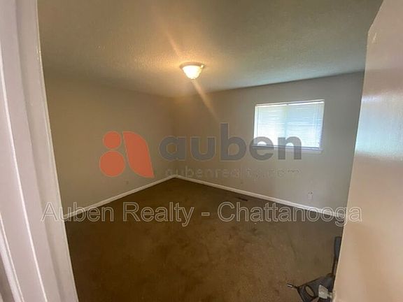 5th image of 19 Tunnel Blvd #1