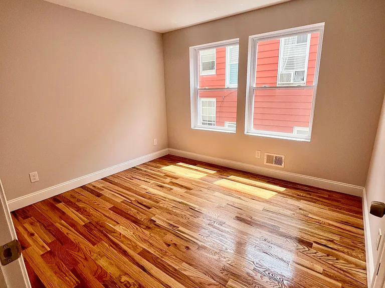 879 S 18th St #1 — Photo 14